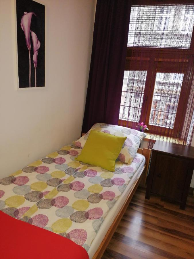 Hostel Gliwice Centrum Parking ภายนอก รูปภาพ