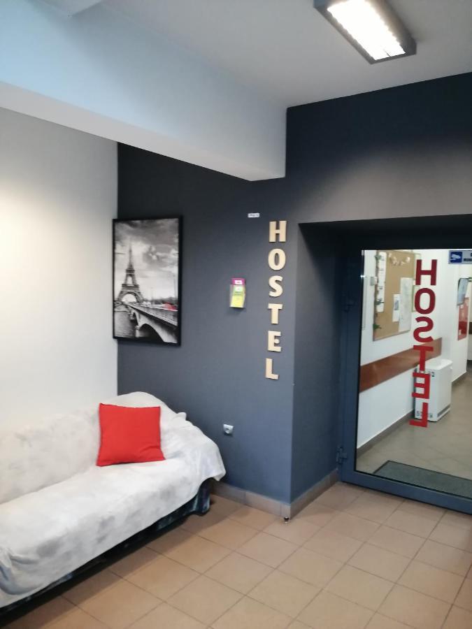 Hostel Gliwice Centrum Parking ภายนอก รูปภาพ