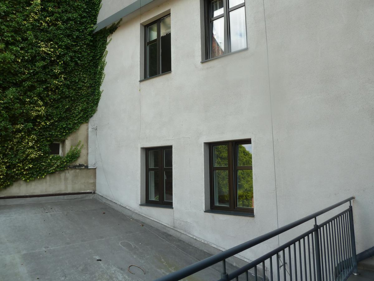 Hostel Gliwice Centrum Parking ภายนอก รูปภาพ
